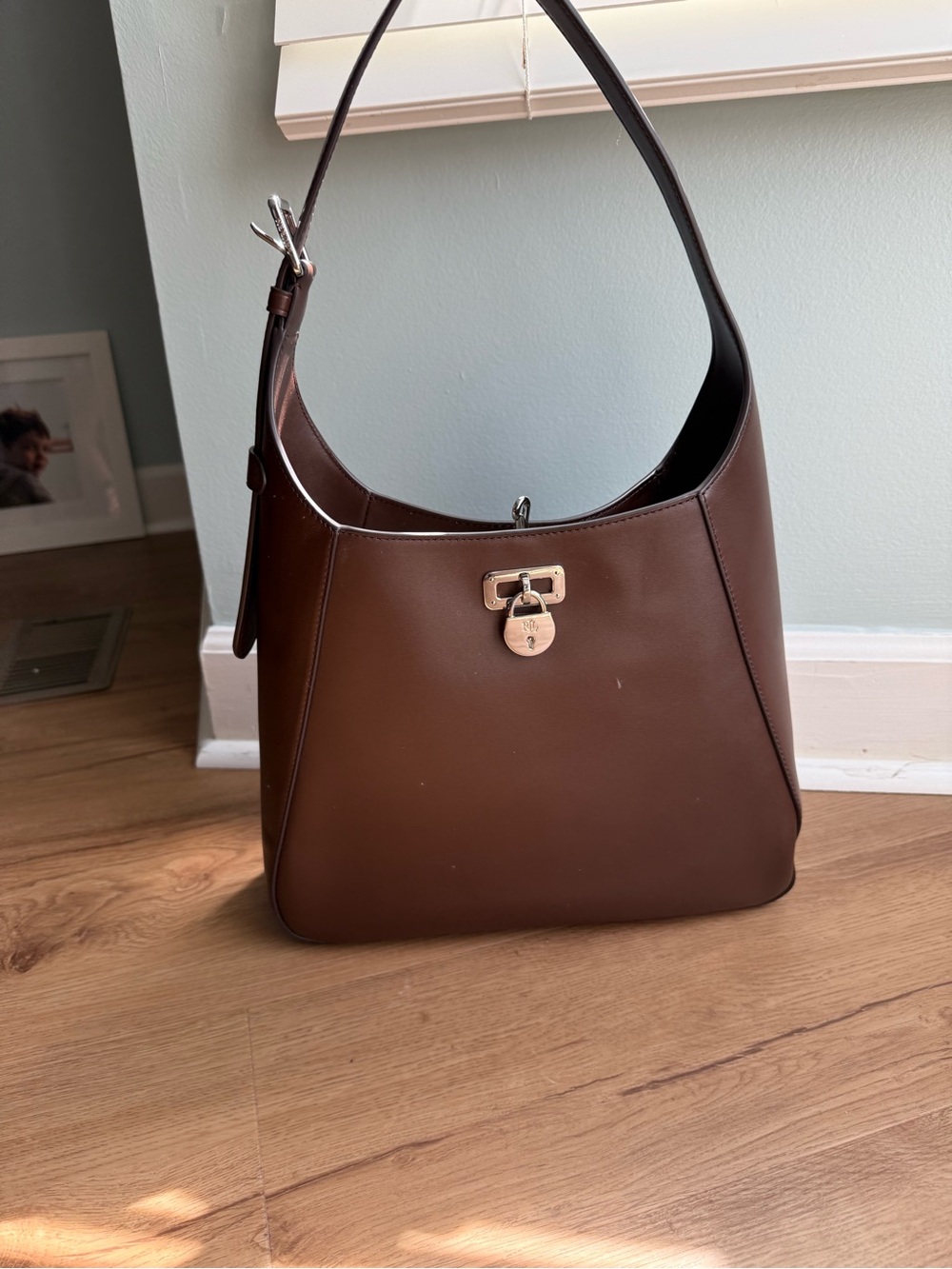 Stunning Ralph Lauren Classic Brown Leather Shoulder Bag With Silver Hardware